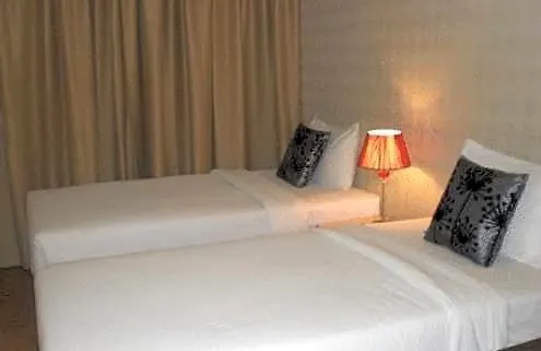 The Blooms Hotel 2*
